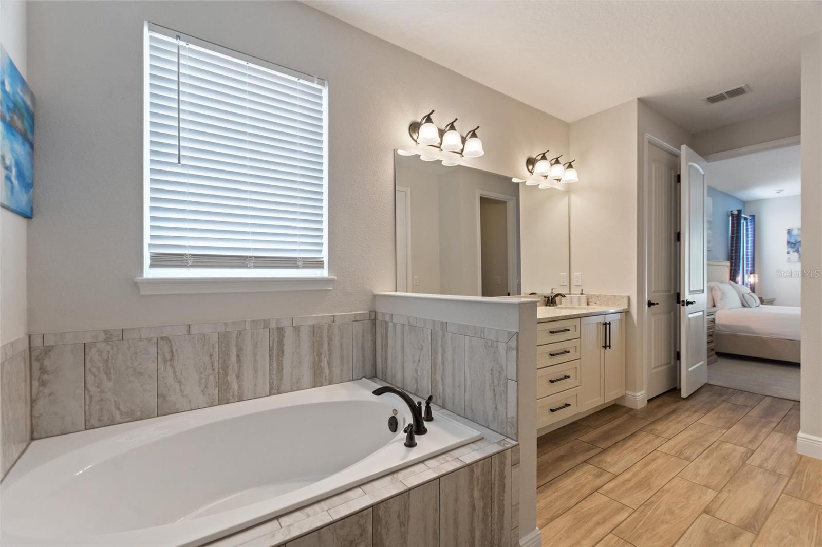 7647 FAIRFAX DR, KISSIMMEE, FL, 34747
