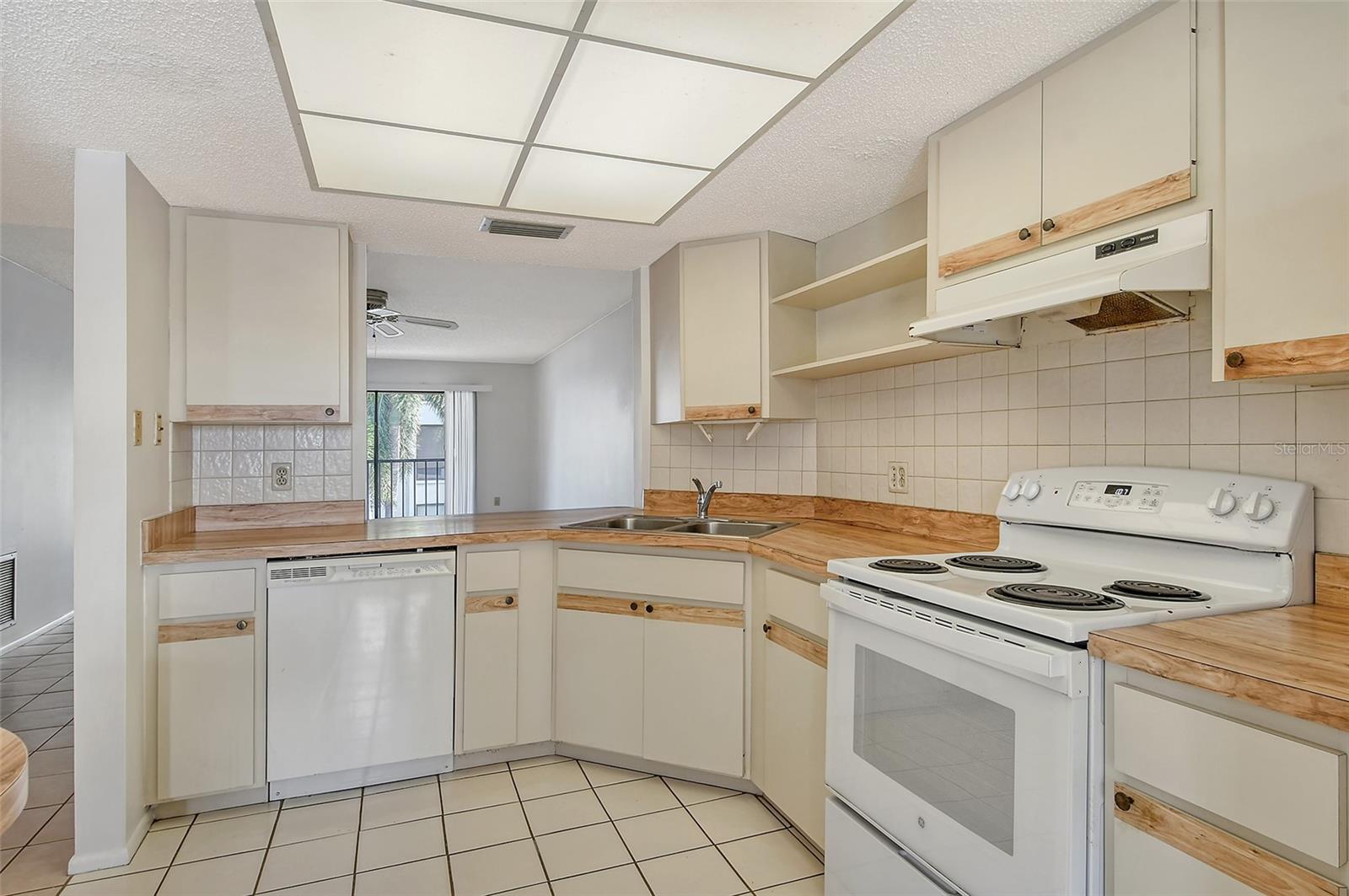 7201 CURTISS AVE #2B, SARASOTA, FL, 34231