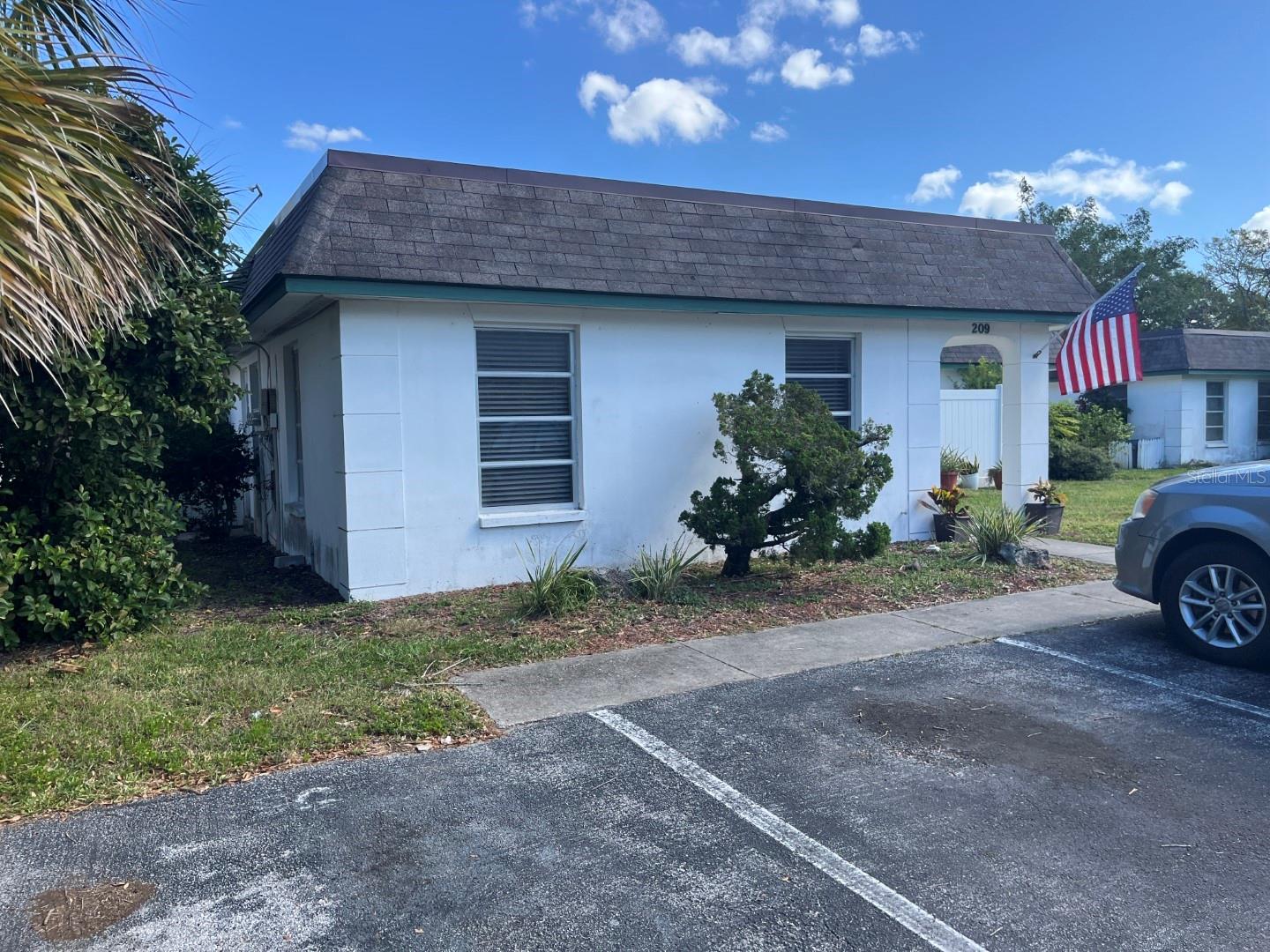 187 BEL FOREST DR, BELLEAIR BLUFFS, FL, 33770