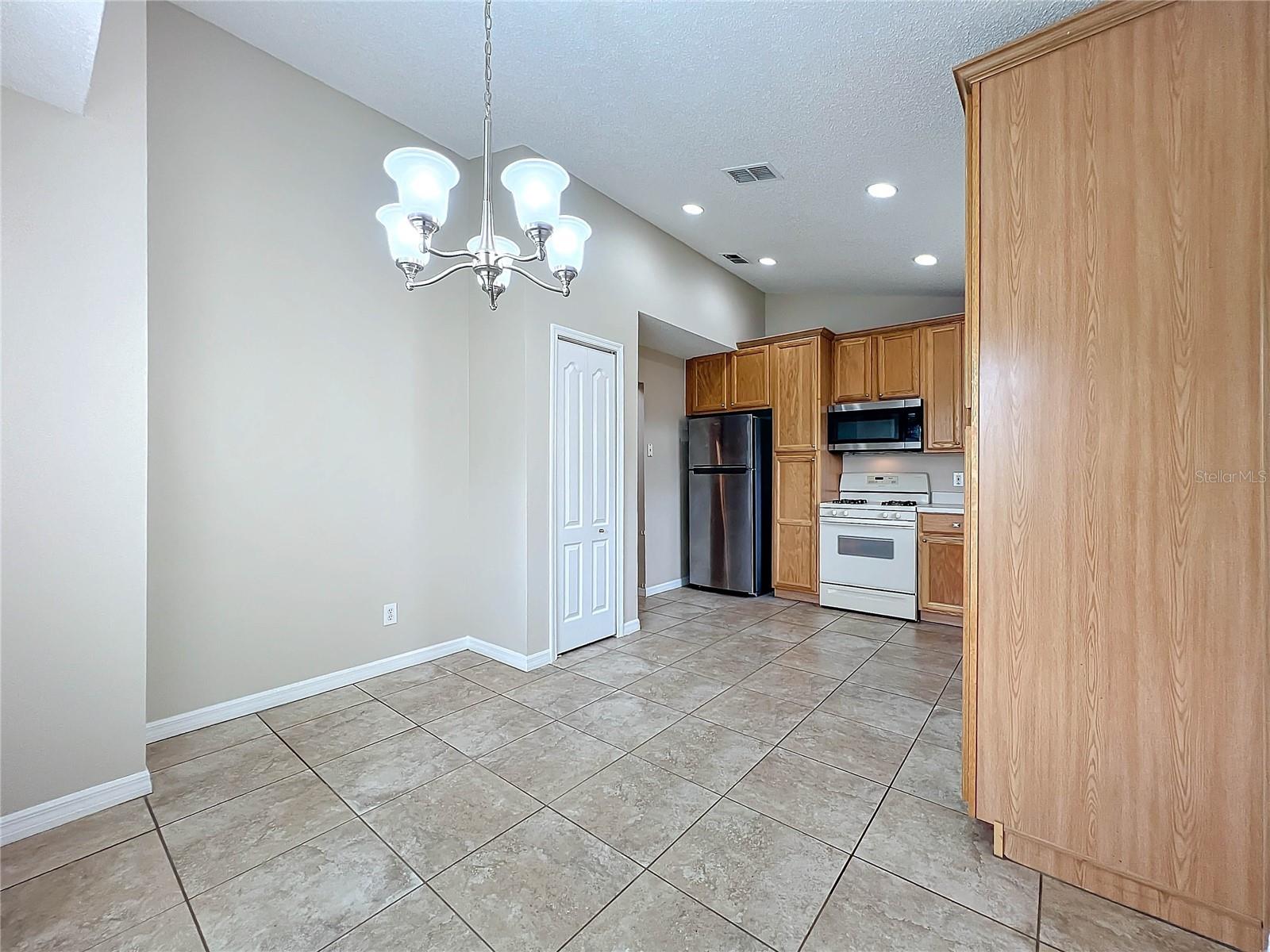 13718 GUILDHALL CIR, ORLANDO, FL, 32828