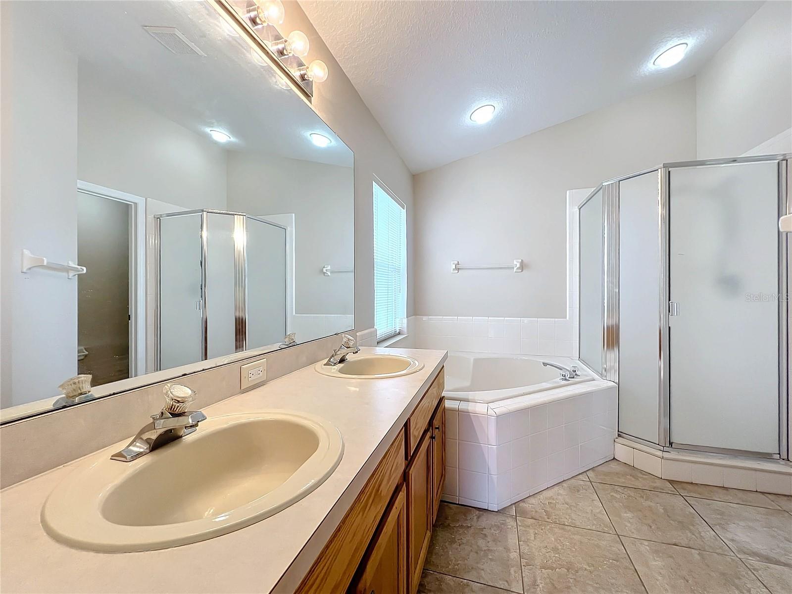 13718 GUILDHALL CIR, ORLANDO, FL, 32828