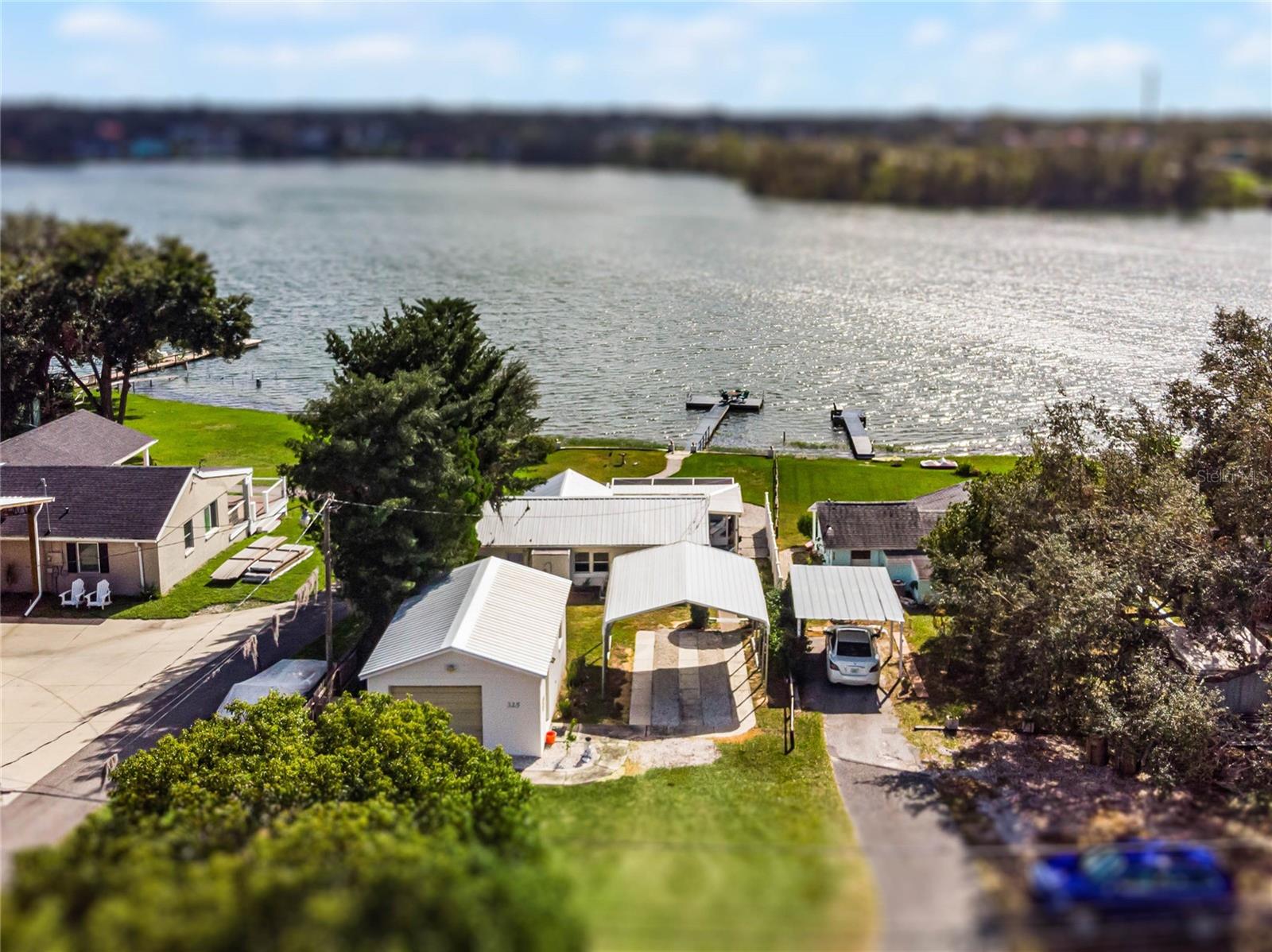 325 LAKEFRONT CT, EUSTIS, FL, 32726