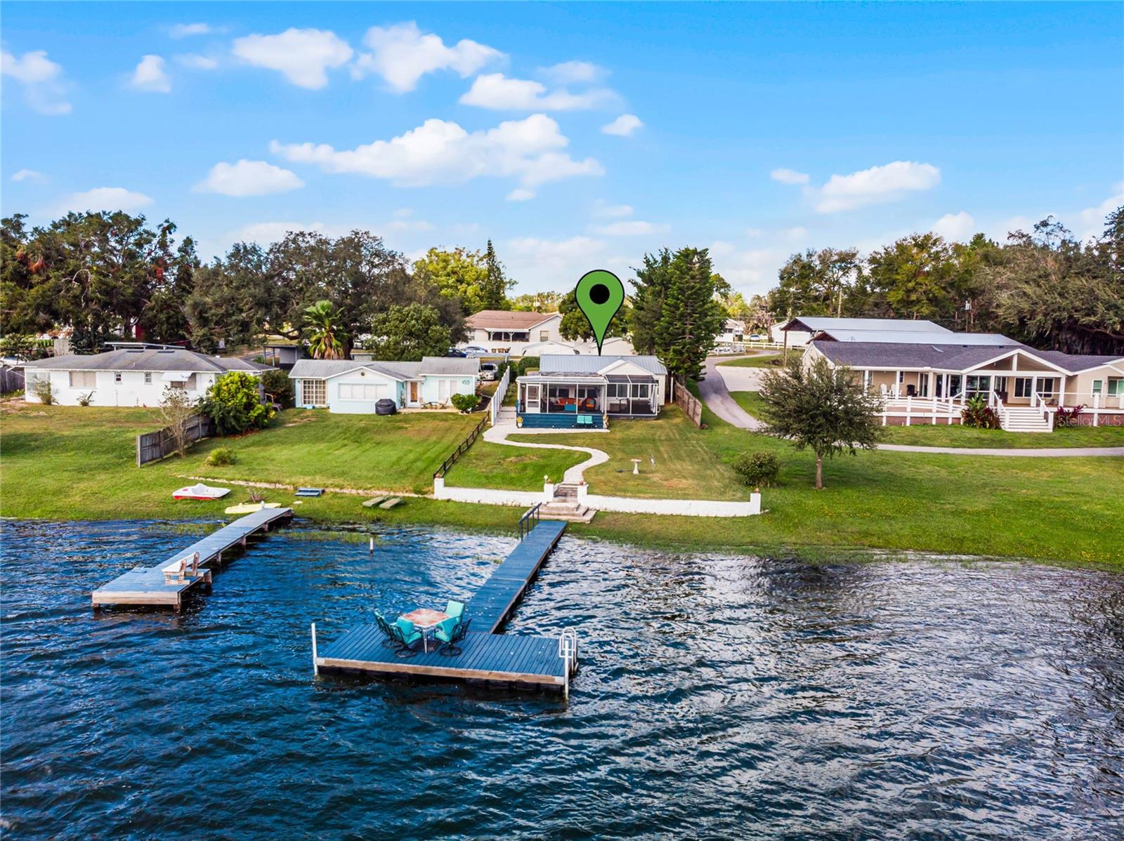 325 LAKEFRONT CT, EUSTIS, FL, 32726