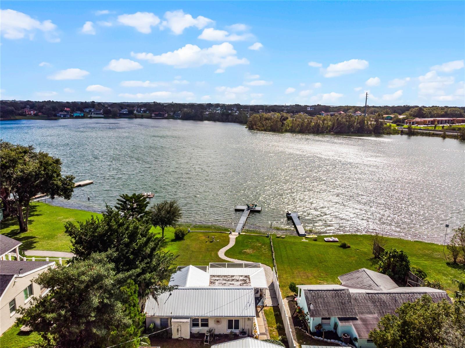 325 LAKEFRONT CT, EUSTIS, FL, 32726