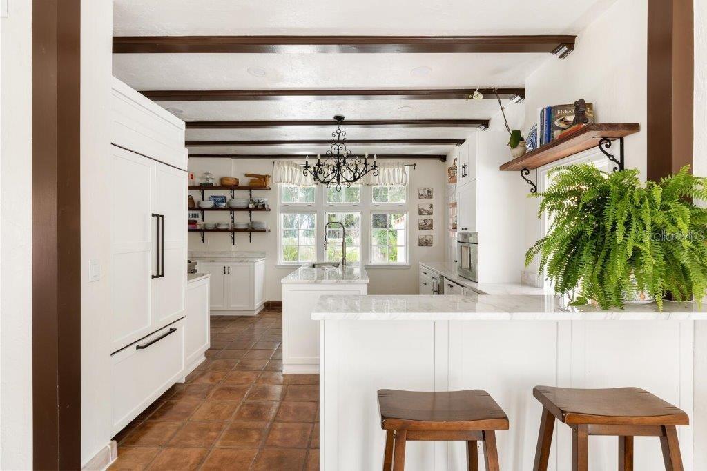 4511 BAY SHORE RD, SARASOTA, FL, 34234