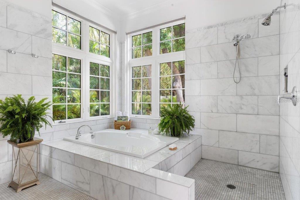 4511 BAY SHORE RD, SARASOTA, FL, 34234