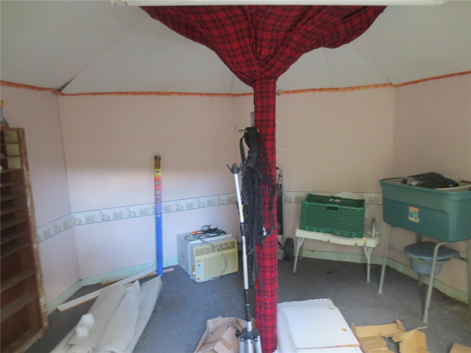 16939 SE 14TH STREET RD, SILVER SPRINGS, FL, 34488