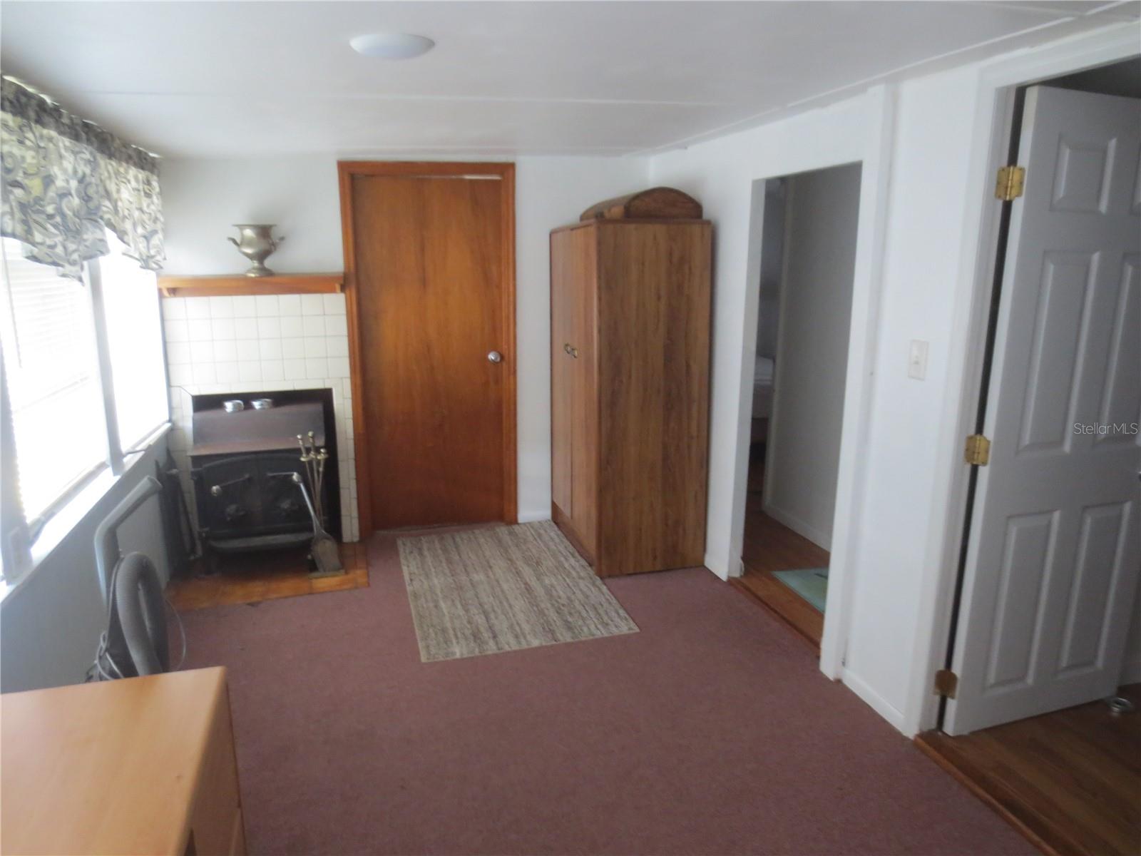 16939 SE 14TH STREET RD, SILVER SPRINGS, FL, 34488