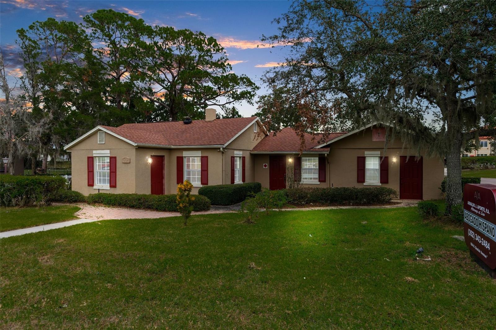 604 N SINCLAIR AVE, TAVARES, FL, 32778