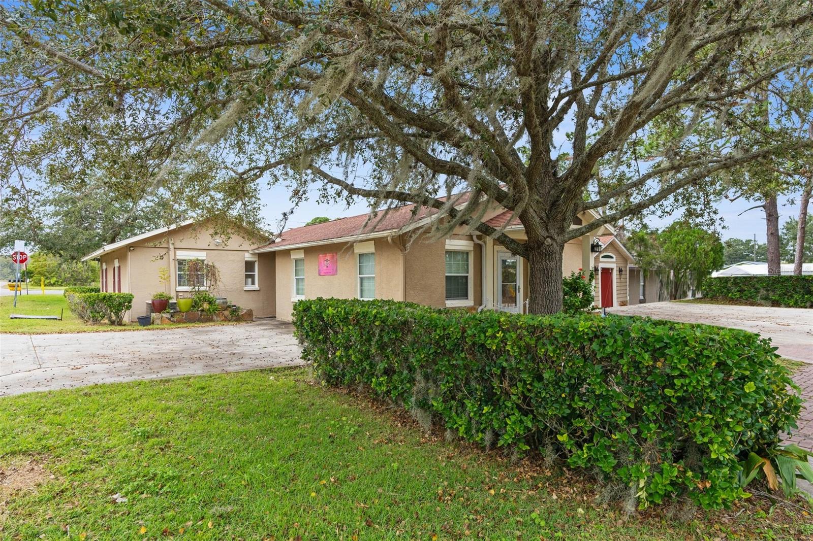 604 N SINCLAIR AVE, TAVARES, FL, 32778