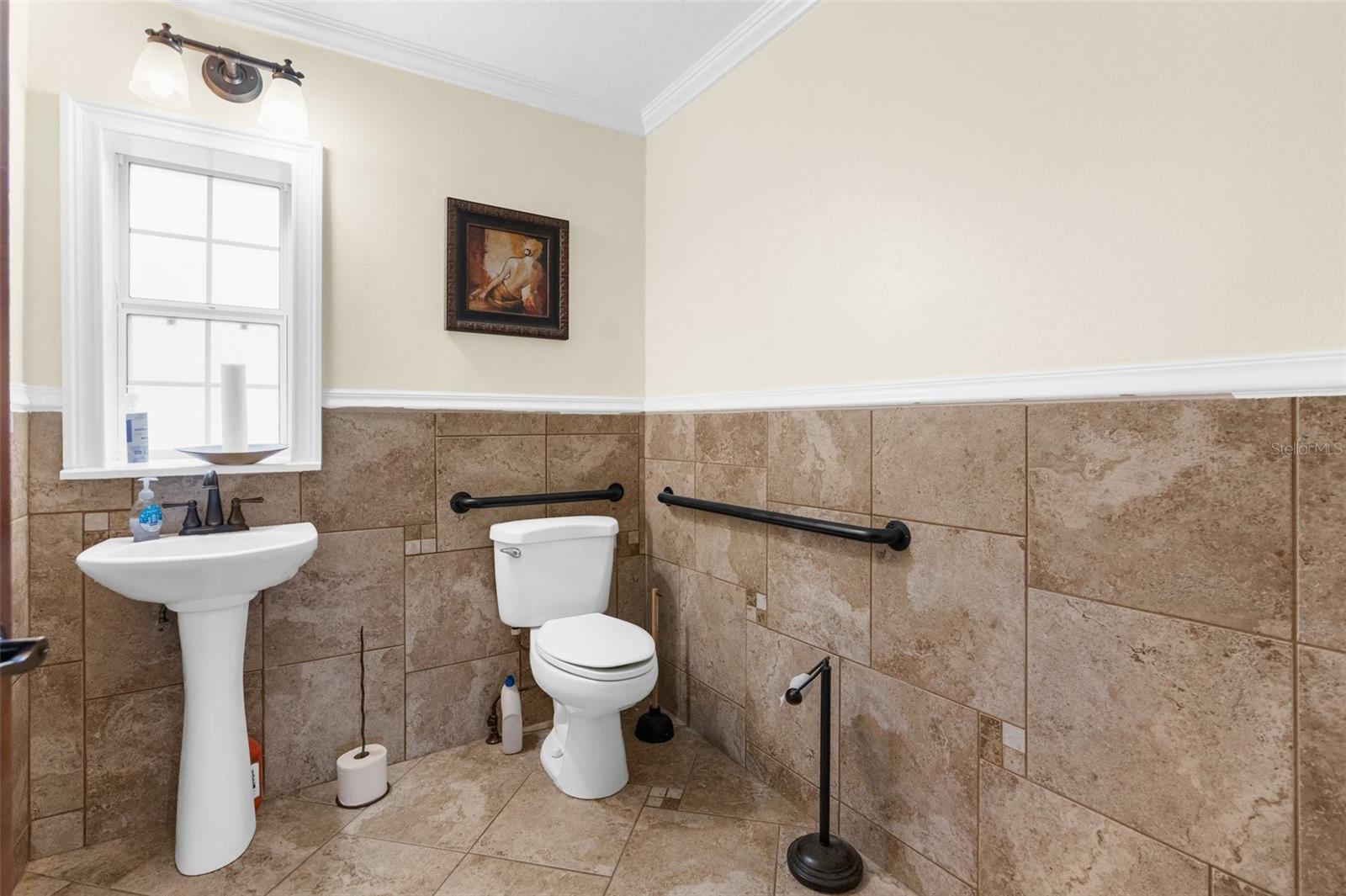 604 N SINCLAIR AVE, TAVARES, FL, 32778