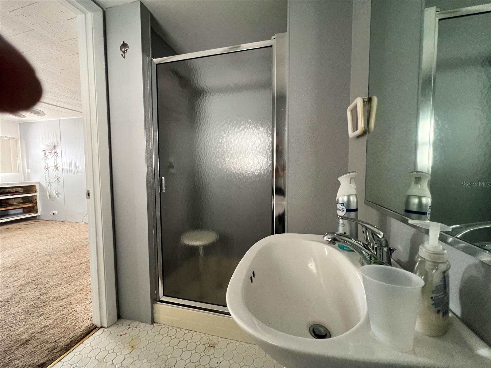 88 TWIN SHORES BLVD, LONGBOAT KEY, FL, 34228
