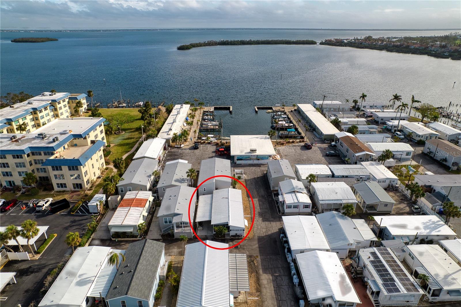 88 TWIN SHORES BLVD, LONGBOAT KEY, FL, 34228