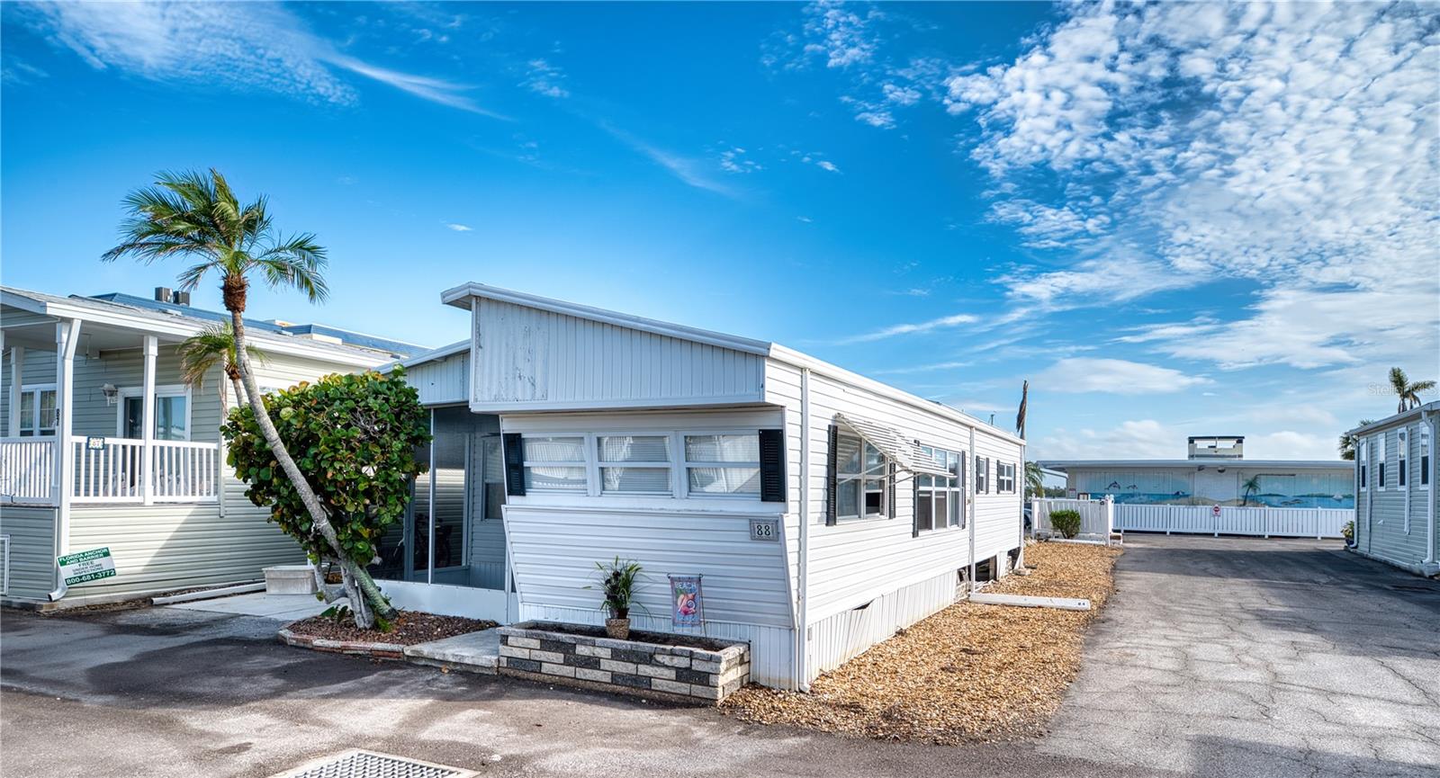 88 TWIN SHORES BLVD, LONGBOAT KEY, FL, 34228