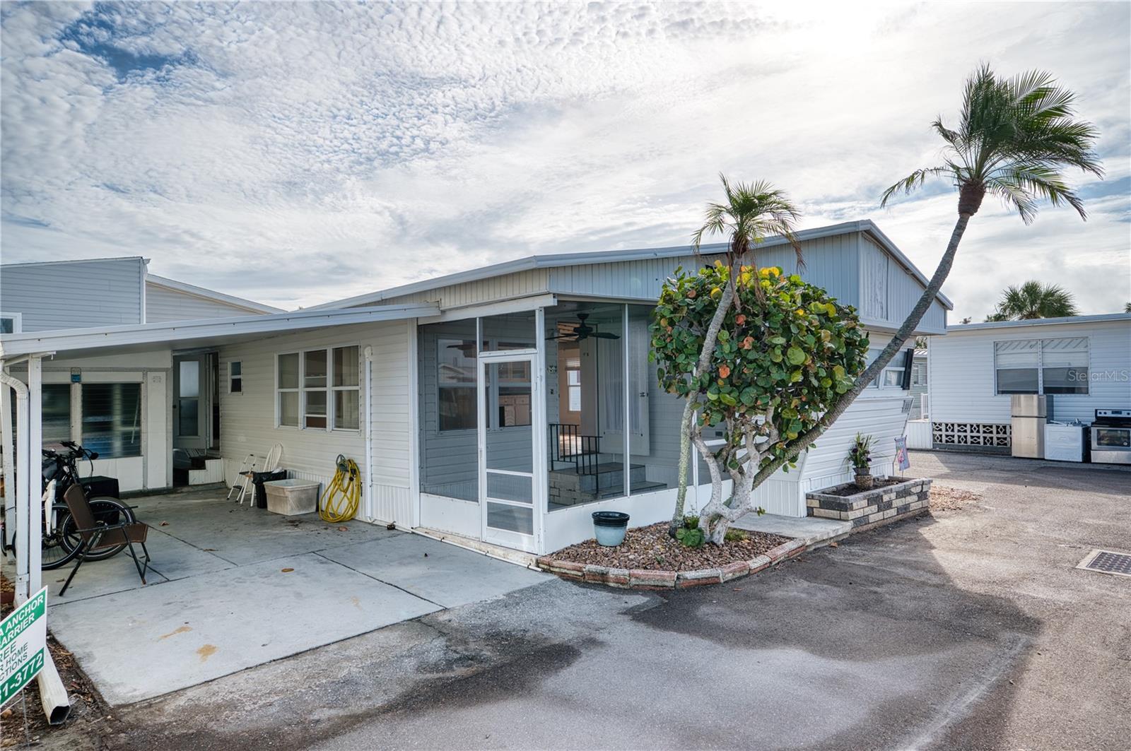 88 TWIN SHORES BLVD, LONGBOAT KEY, FL, 34228