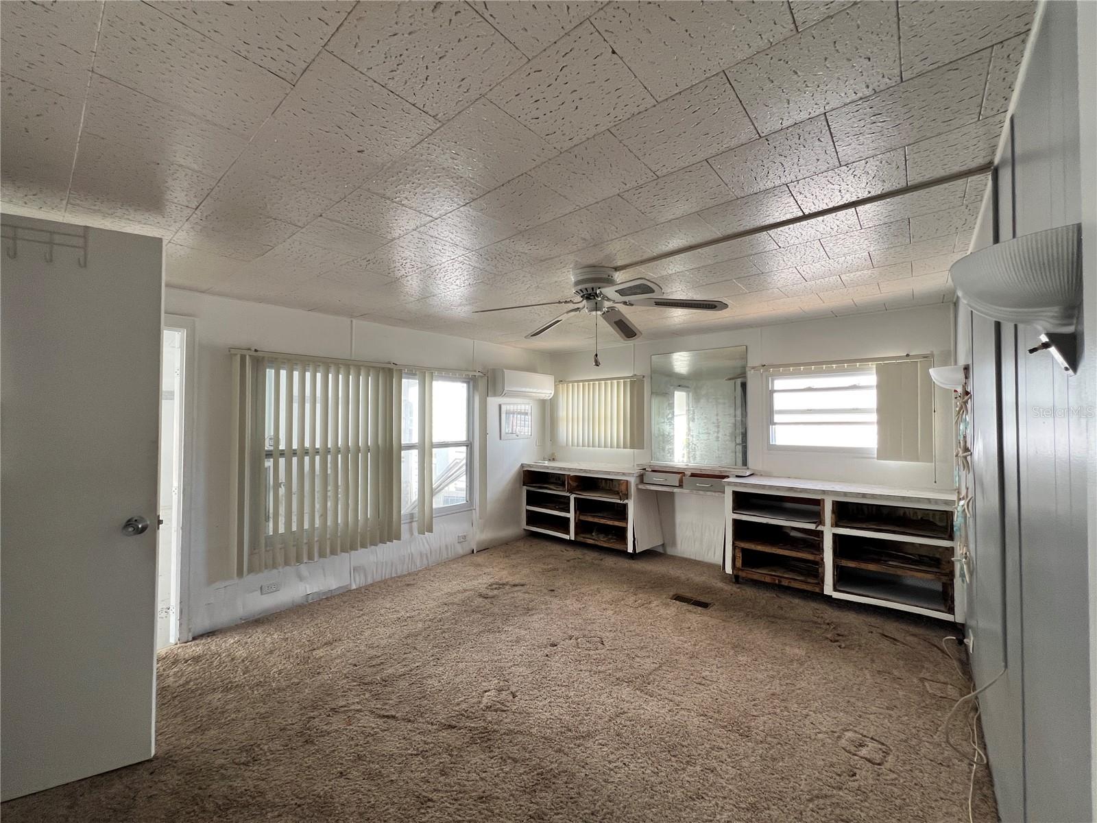 88 TWIN SHORES BLVD, LONGBOAT KEY, FL, 34228