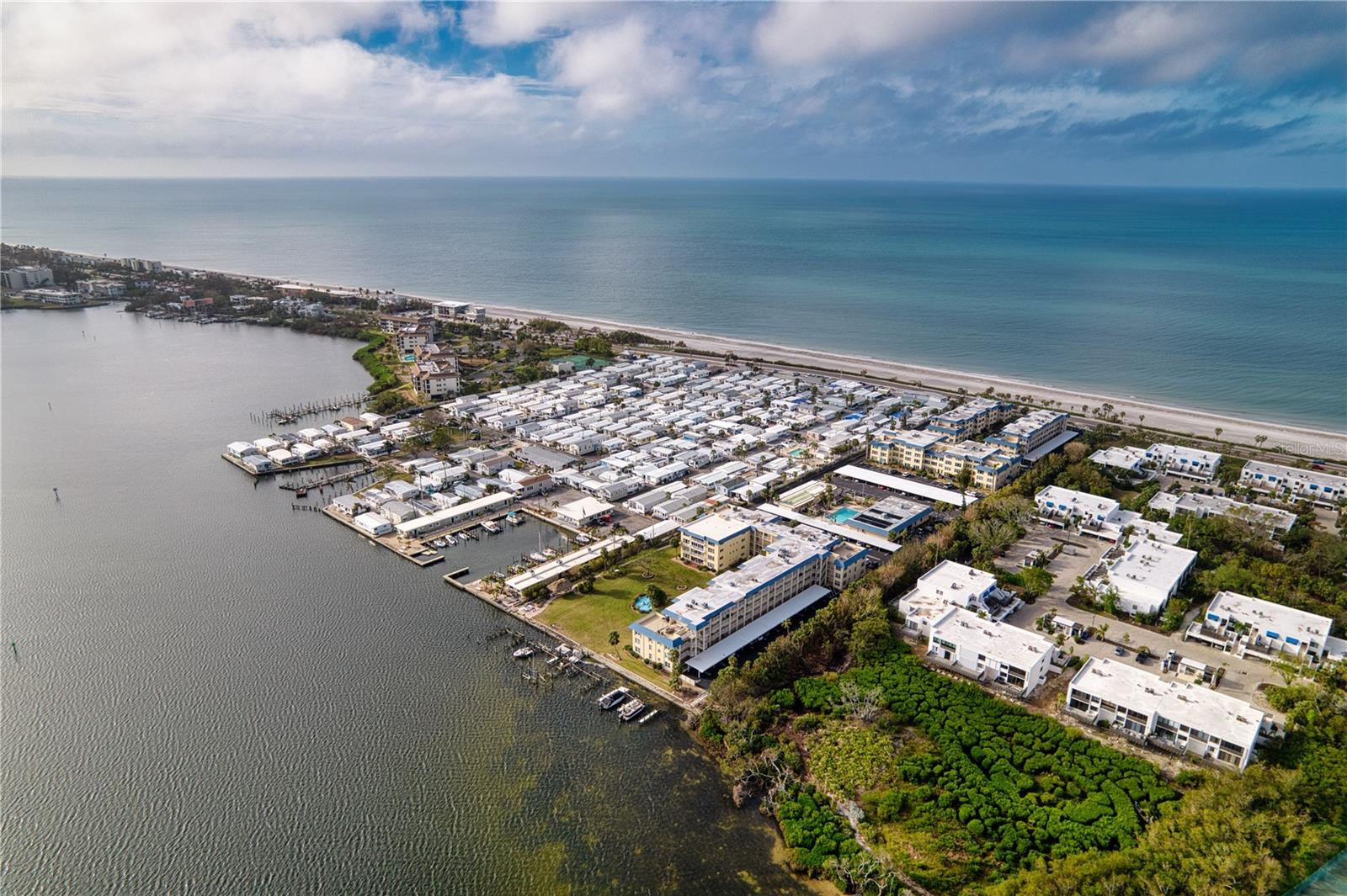79 TWIN SHORES BLVD, LONGBOAT KEY, FL, 34228