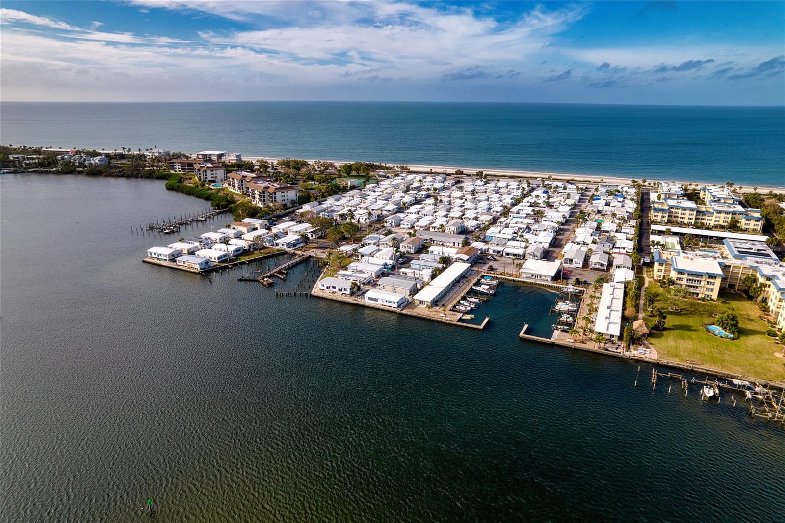 79 TWIN SHORES BLVD, LONGBOAT KEY, FL, 34228