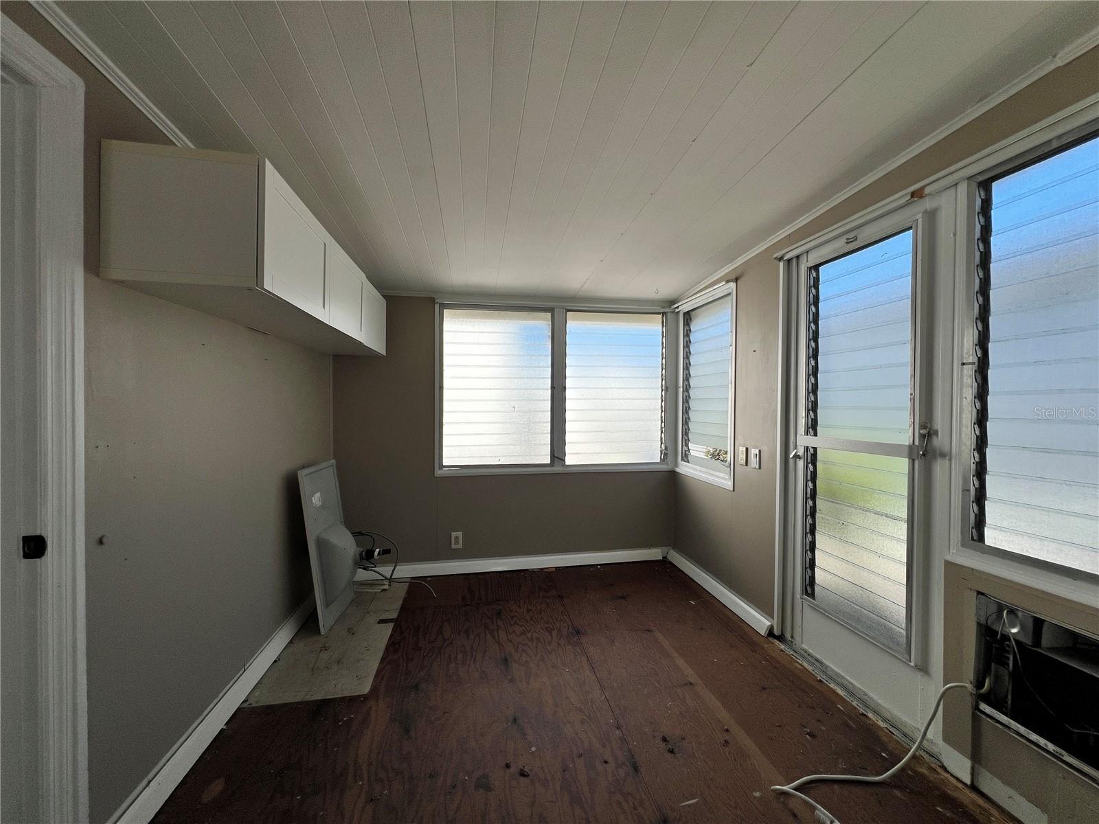 79 TWIN SHORES BLVD, LONGBOAT KEY, FL, 34228