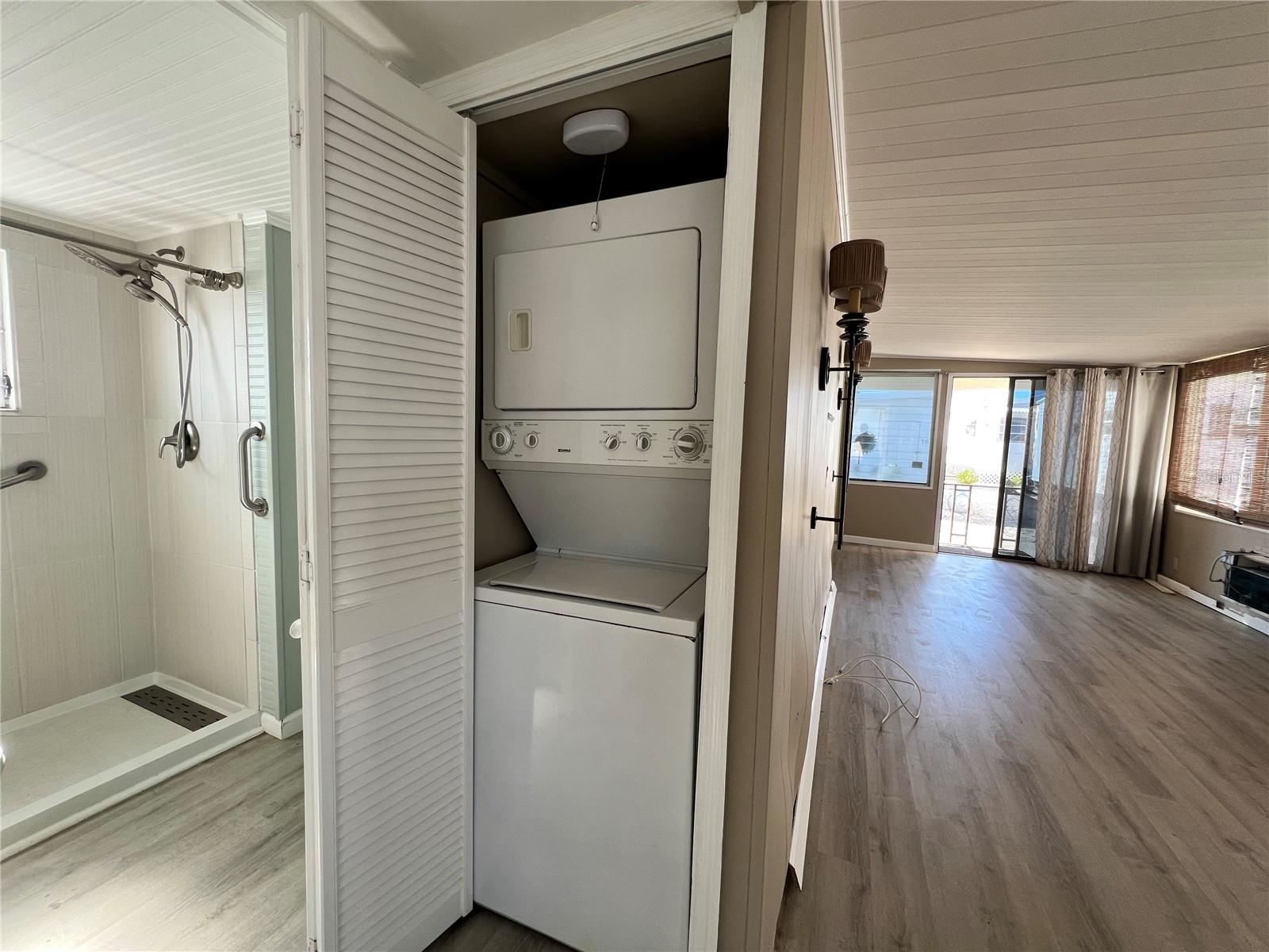79 TWIN SHORES BLVD, LONGBOAT KEY, FL, 34228