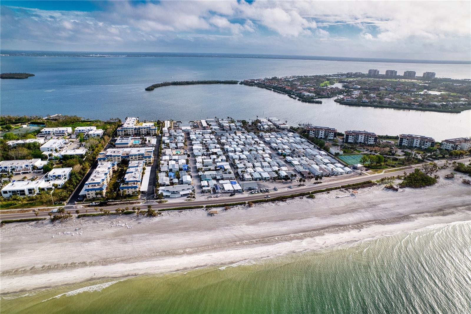 79 TWIN SHORES BLVD, LONGBOAT KEY, FL, 34228