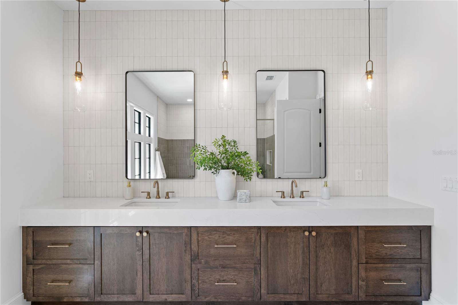 TB8317803 Property Photo