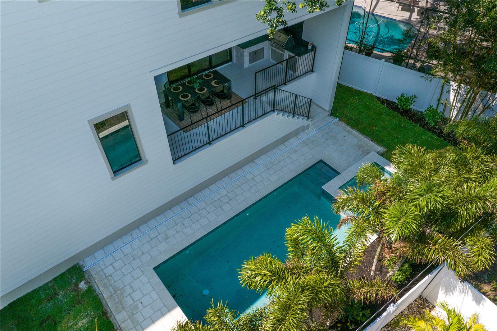 TB8317803 Property Photo