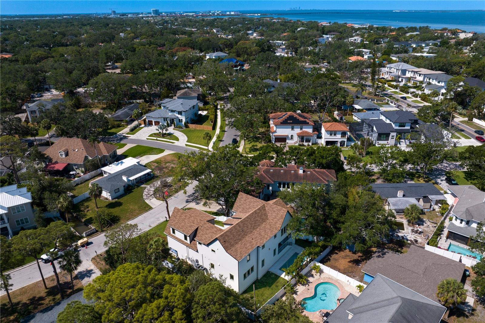 TB8317803 Property Photo