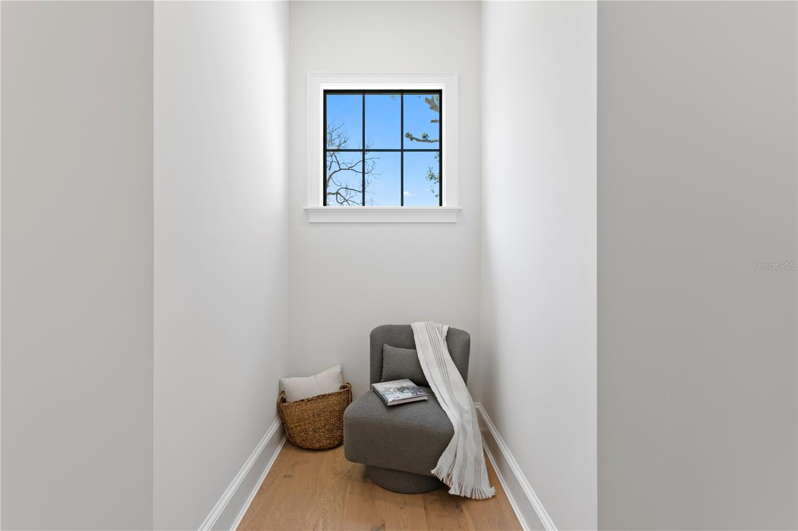 TB8317803 Property Photo