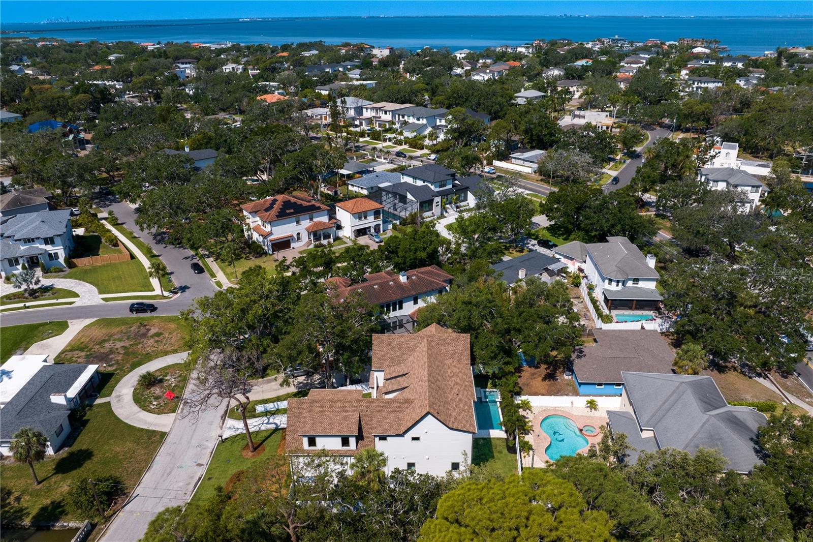 TB8317803 Property Photo