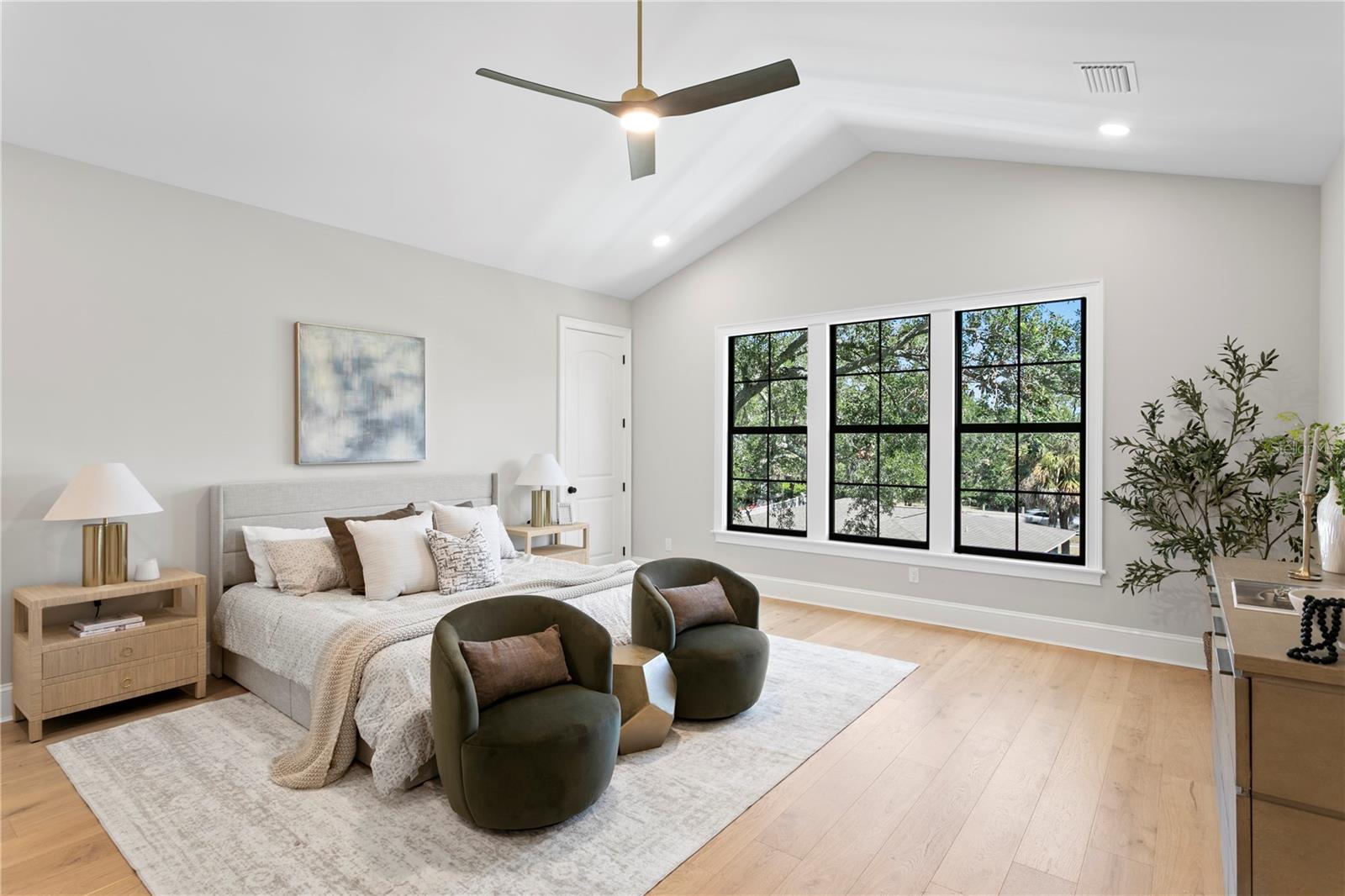 TB8317803 Property Photo