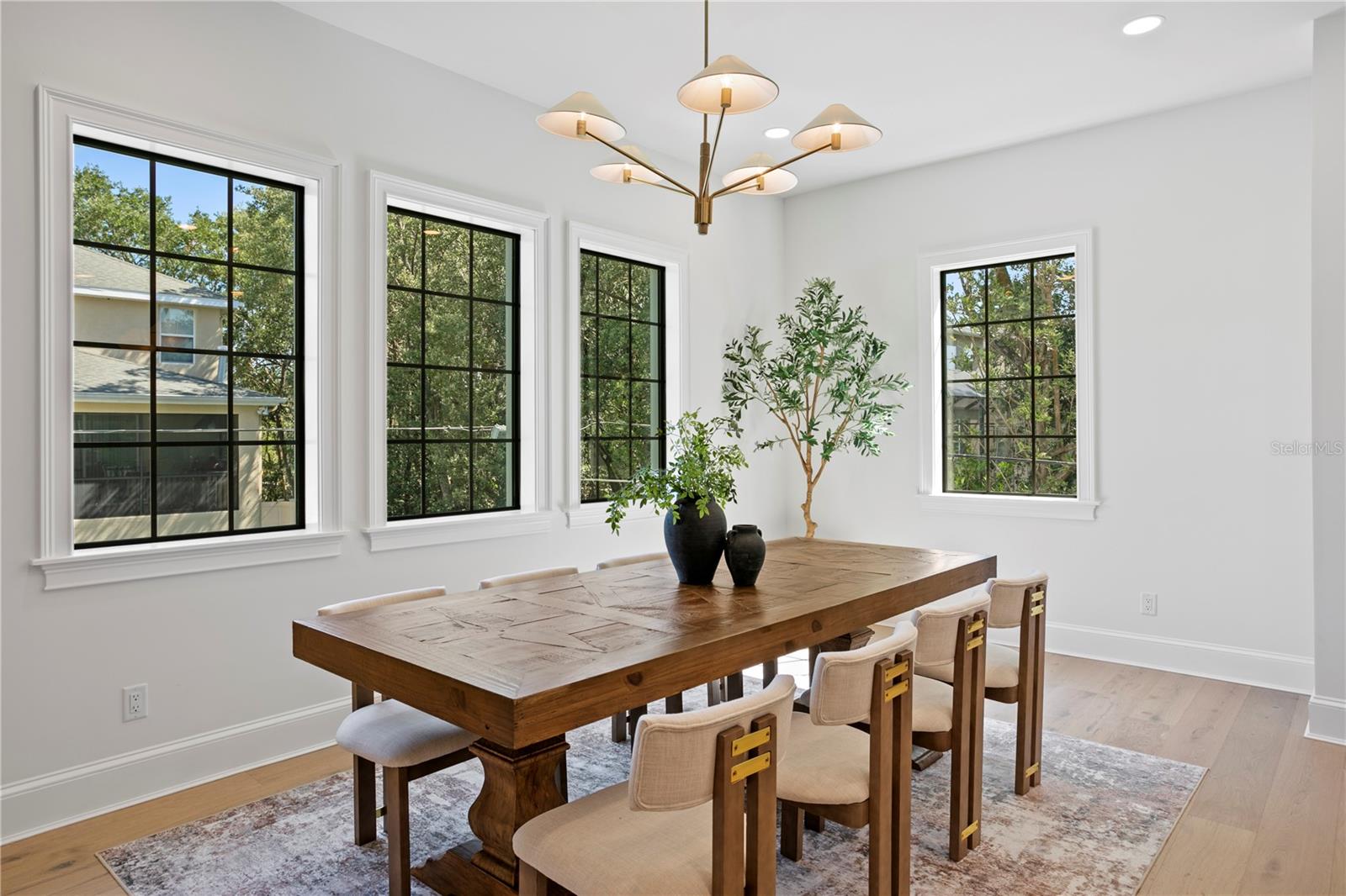 TB8317803 Property Photo