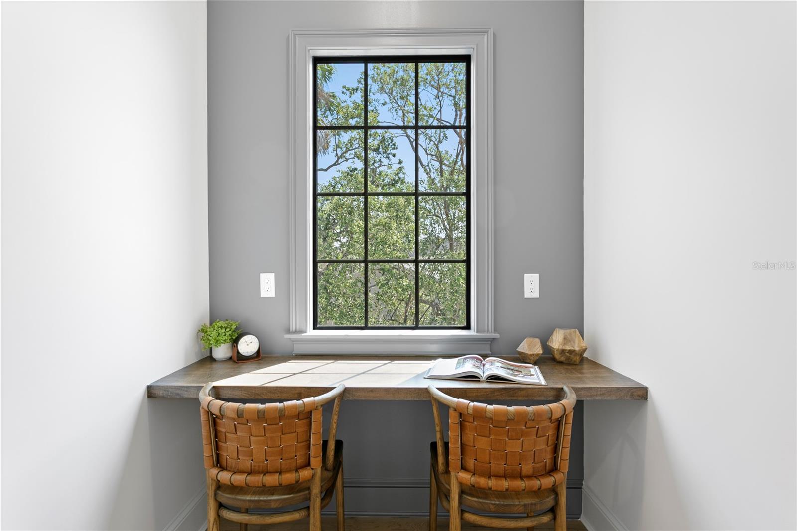 TB8317803 Property Photo