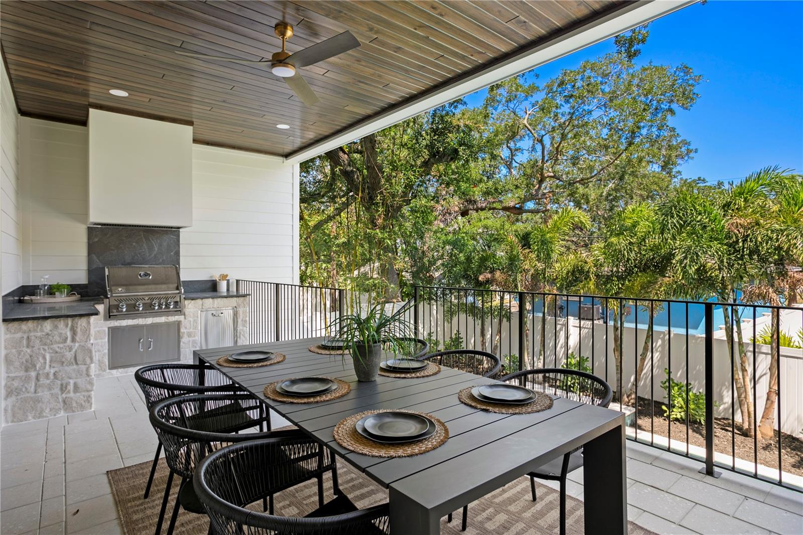 TB8317803 Property Photo