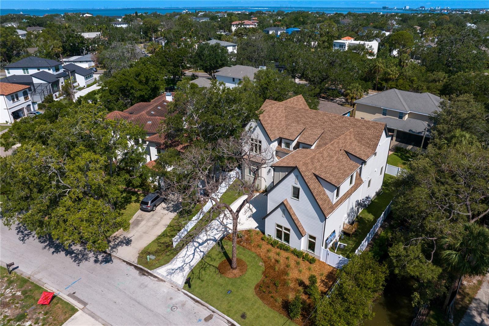 TB8317803 Property Photo