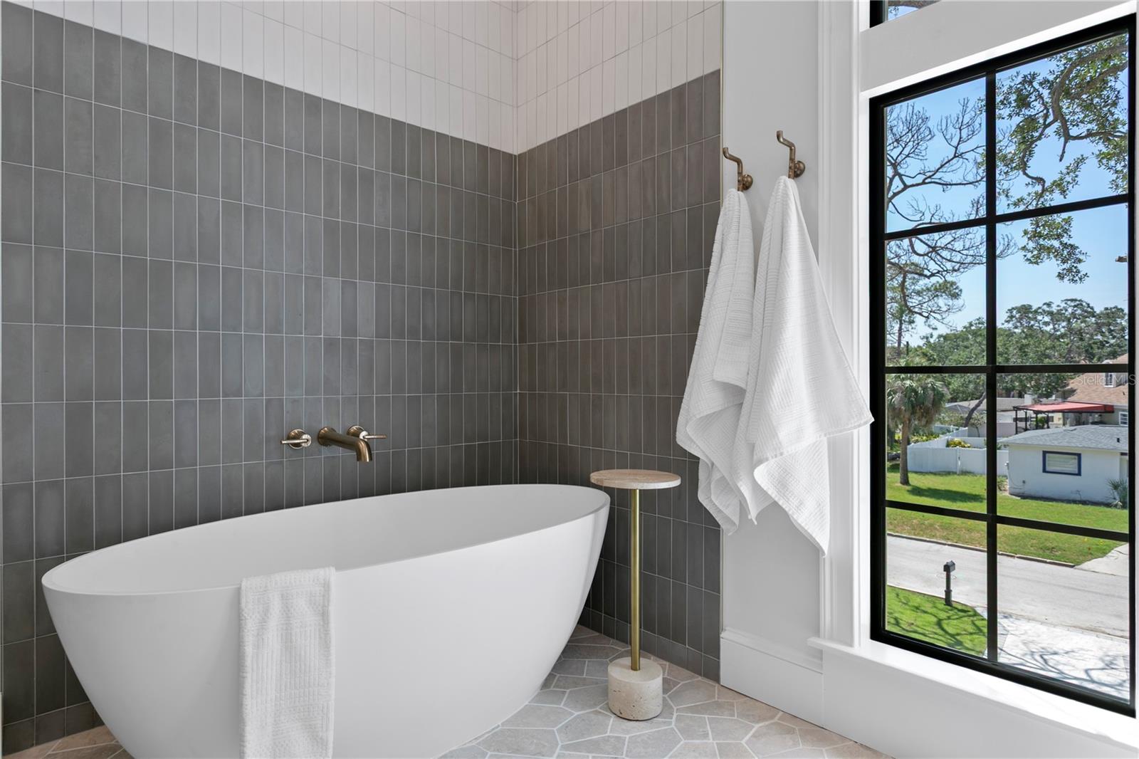 TB8317803 Property Photo