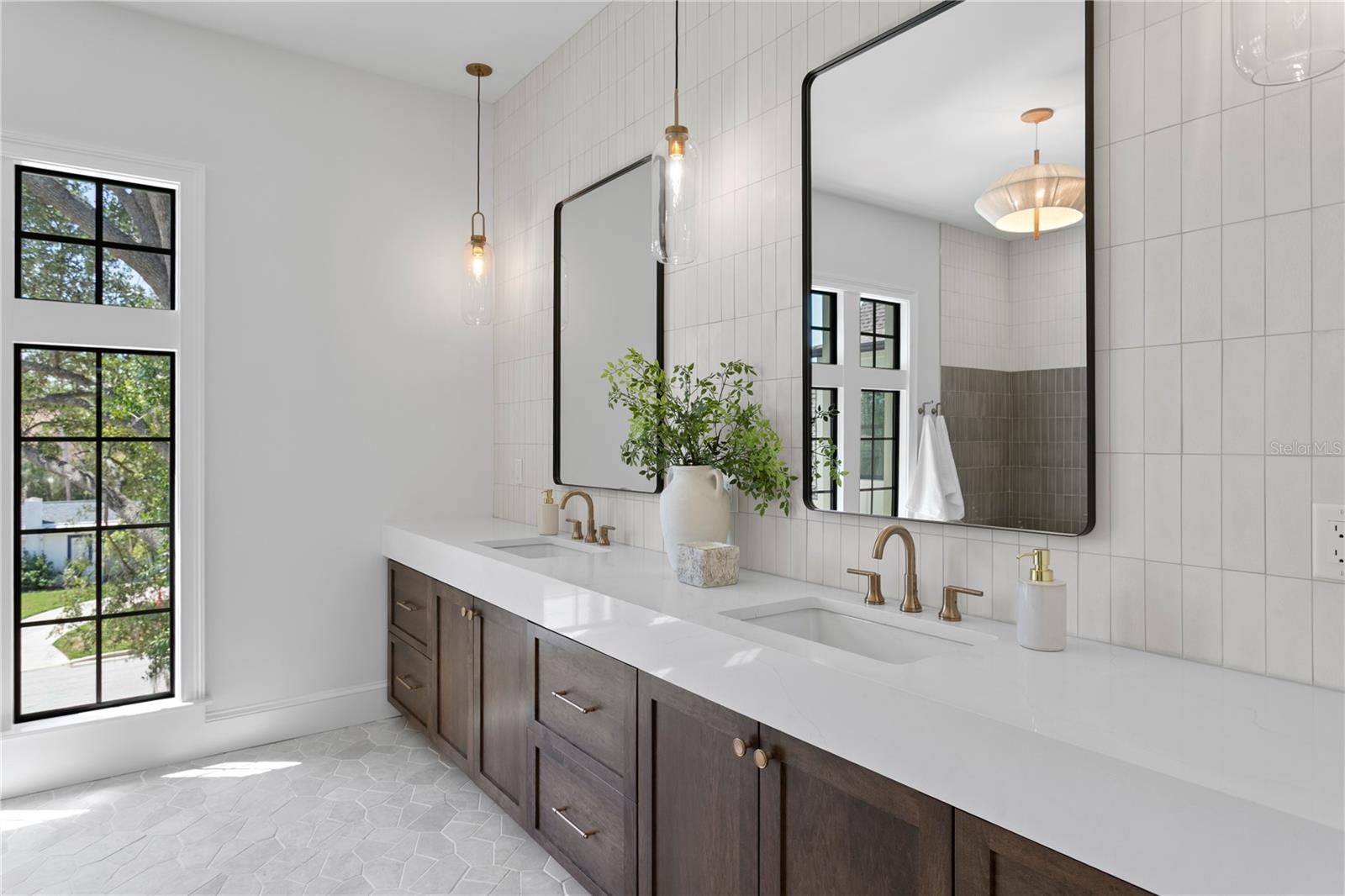 TB8317803 Property Photo