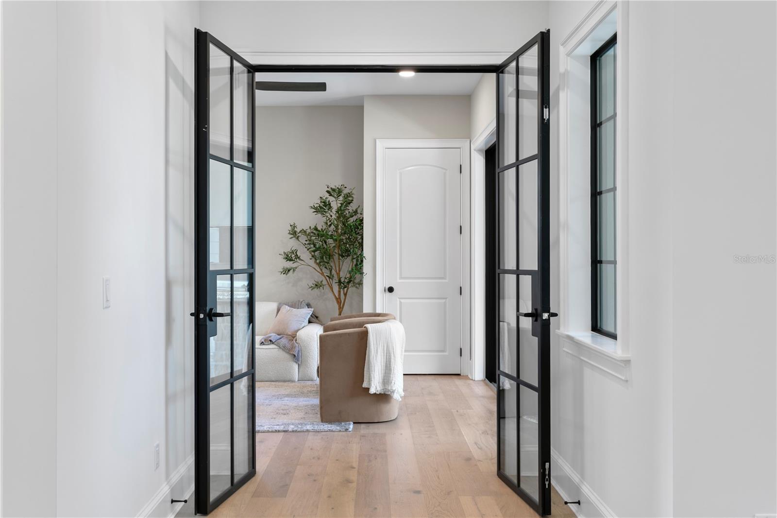 TB8317803 Property Photo