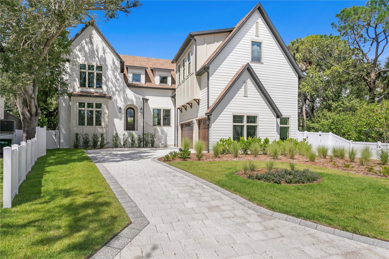 TB8317803 Property Photo