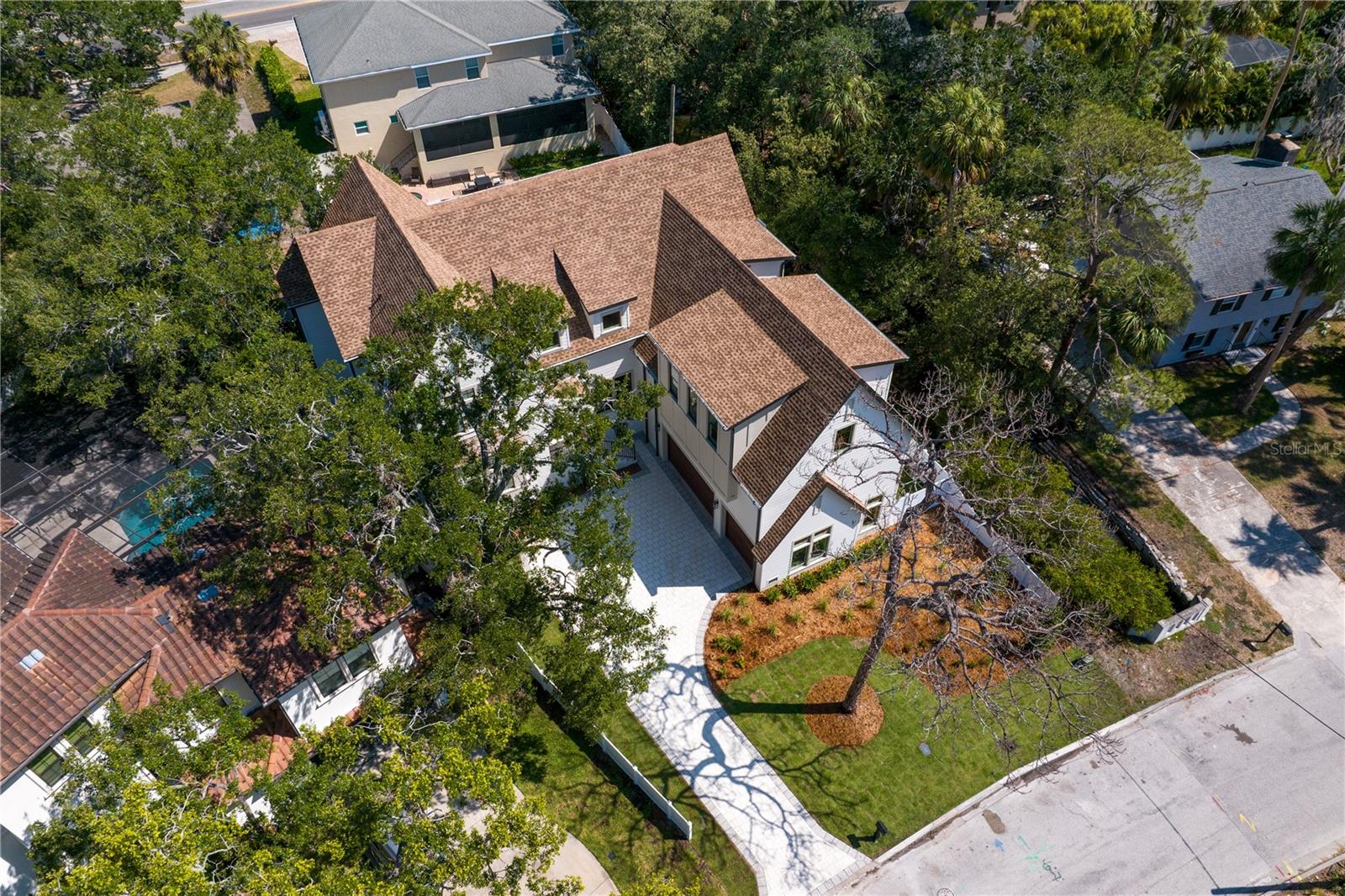 TB8317803 Property Photo