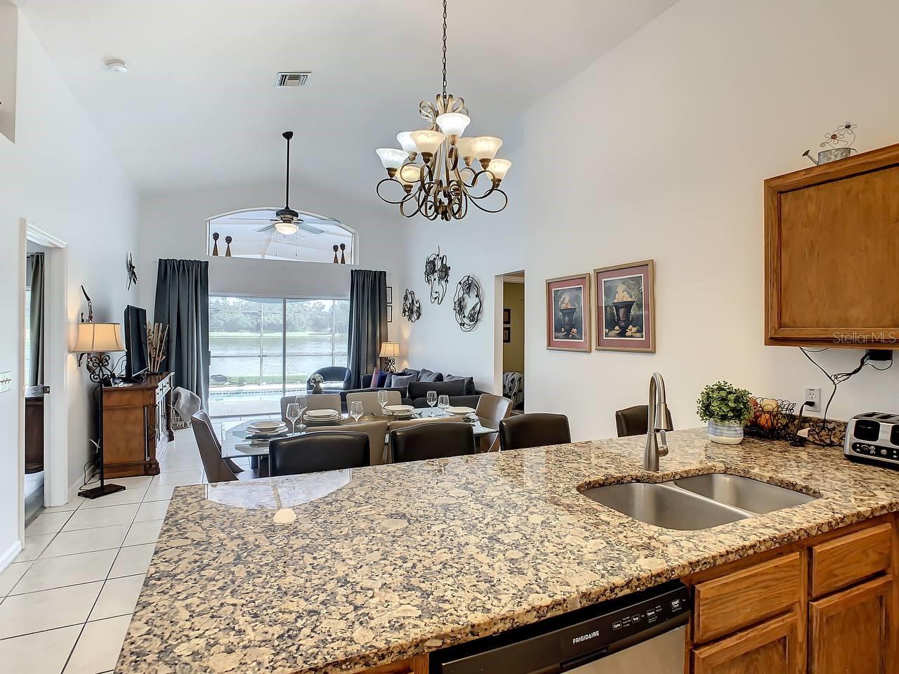 973 LAKE BERKLEY DR, KISSIMMEE, FL, 34746