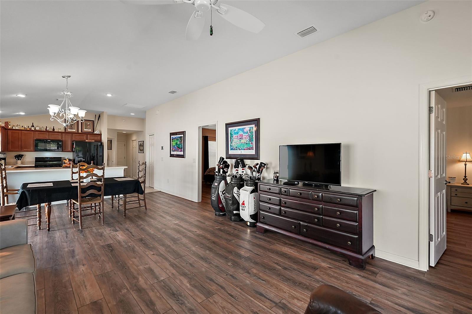 5738 LEIGH LN, THE VILLAGES, FL, 32163