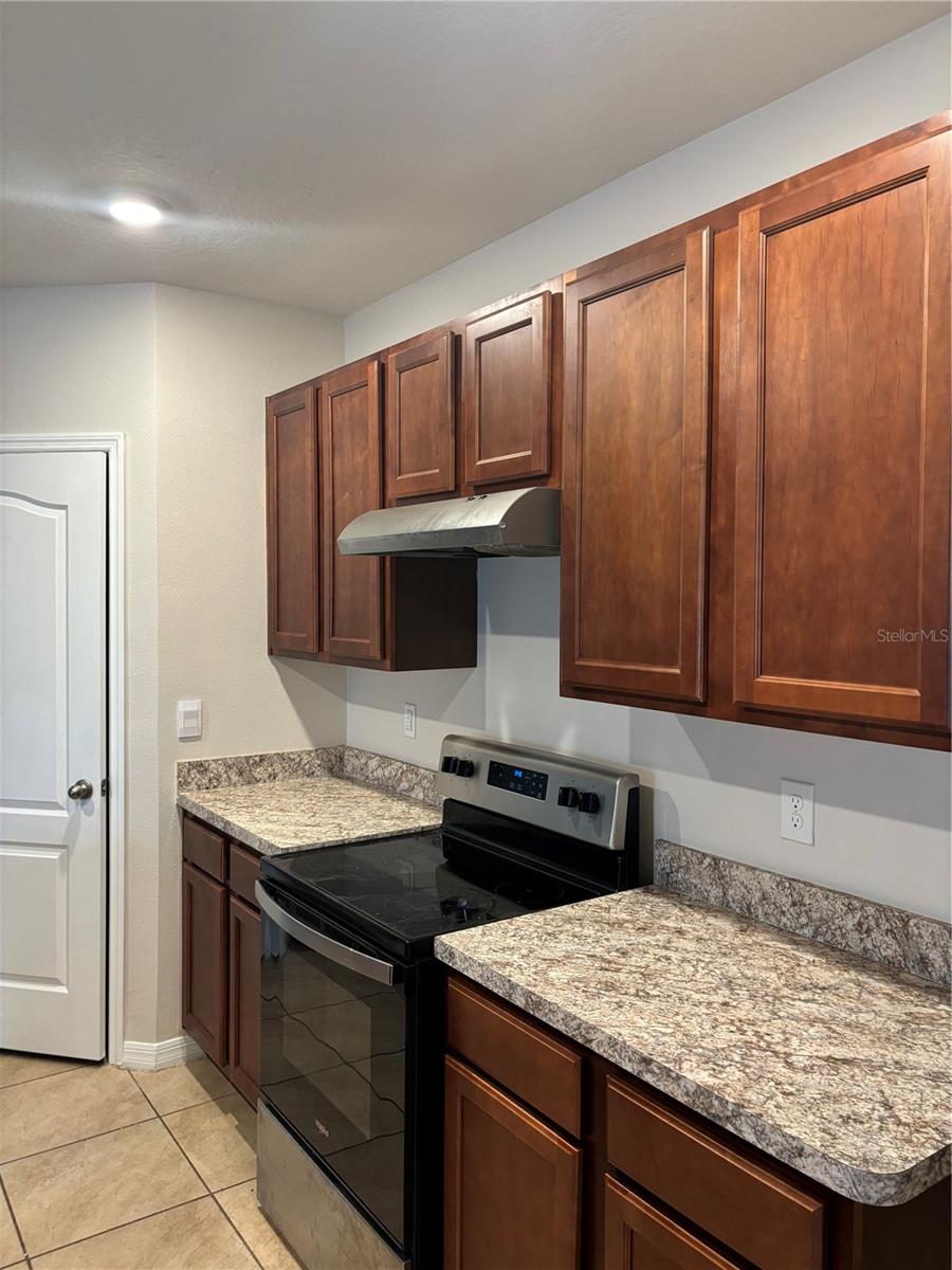 717 SQUIRES GROVE DR, WINTER HAVEN, FL, 33880