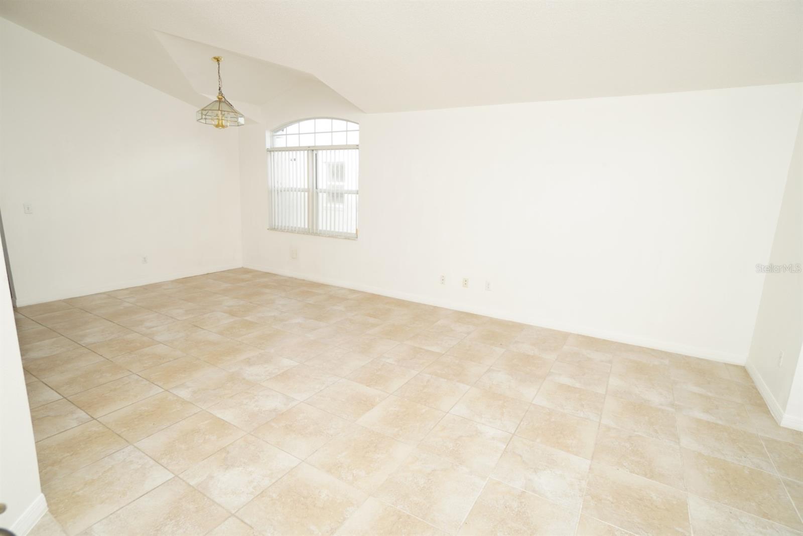 207 ROCHESTER LOOP, DAVENPORT, FL, 33897