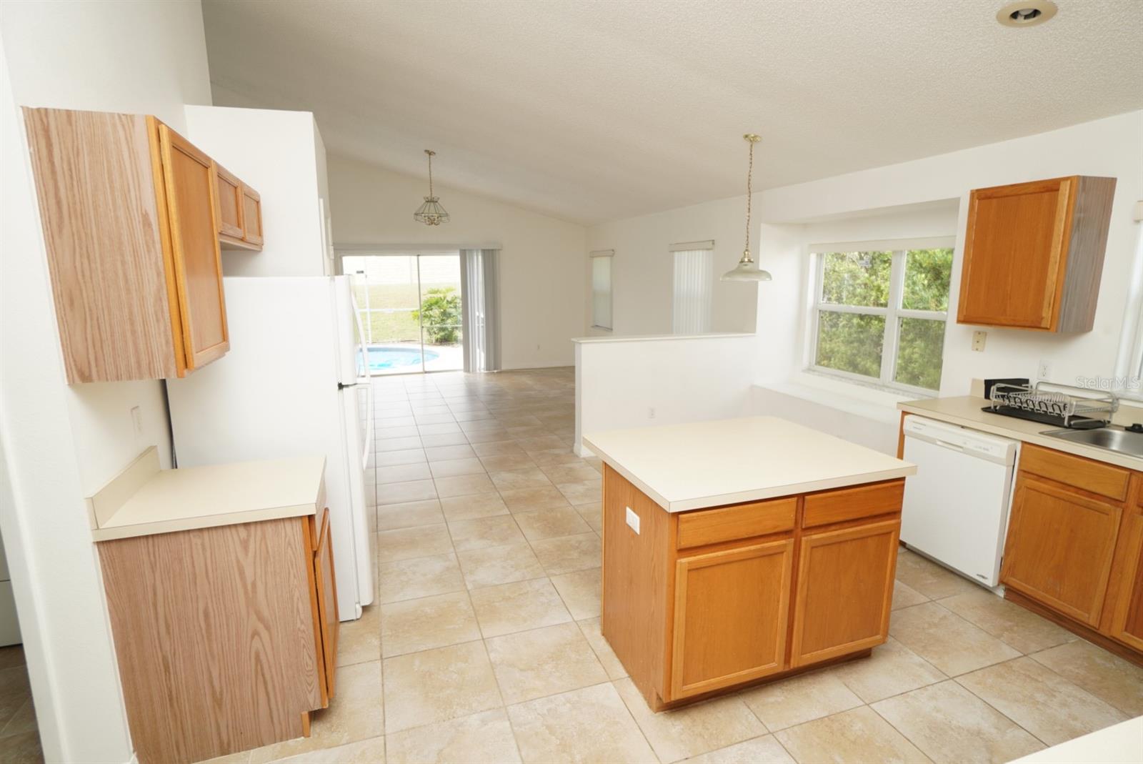 207 ROCHESTER LOOP, DAVENPORT, FL, 33897