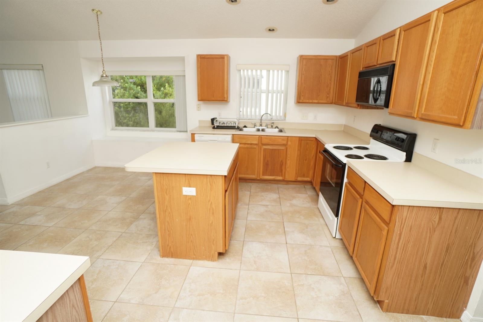 207 ROCHESTER LOOP, DAVENPORT, FL, 33897