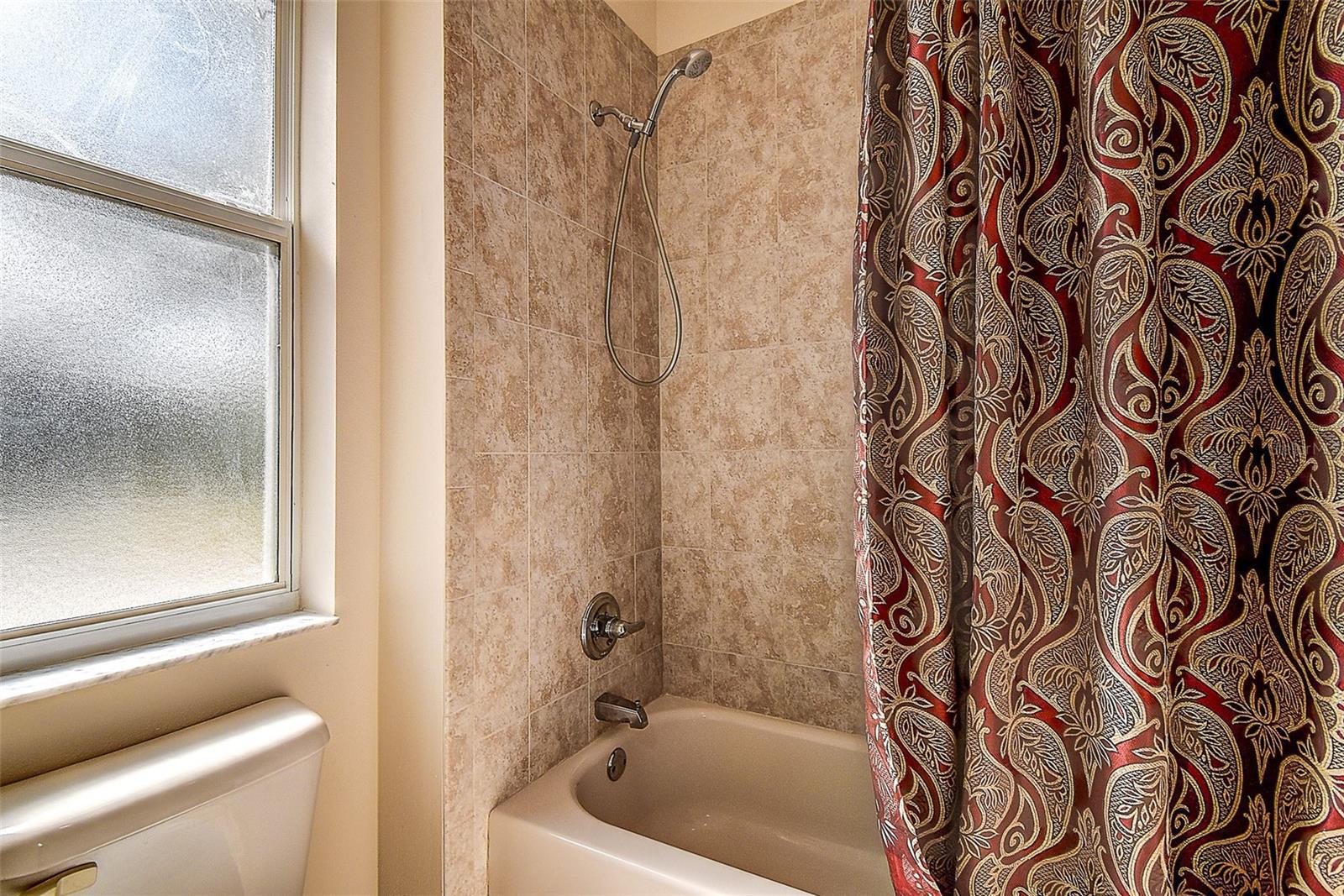 12415 MAYCREST AVE, WEEKI WACHEE, FL, 34614