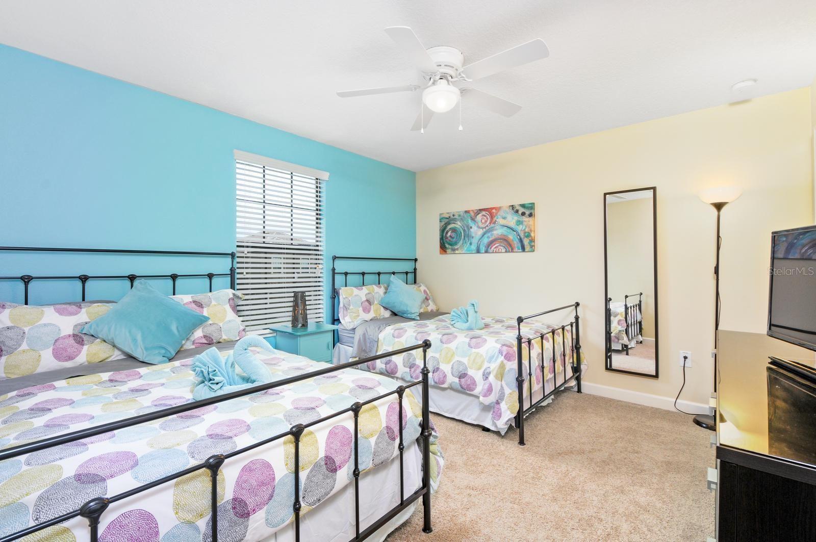 1423 THUNDERBIRD RD, DAVENPORT, FL, 33896