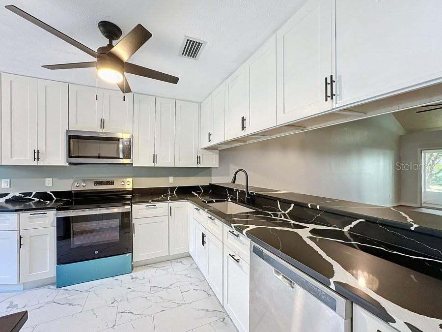 812 INVERIE DR, INVERNESS, FL, 34453