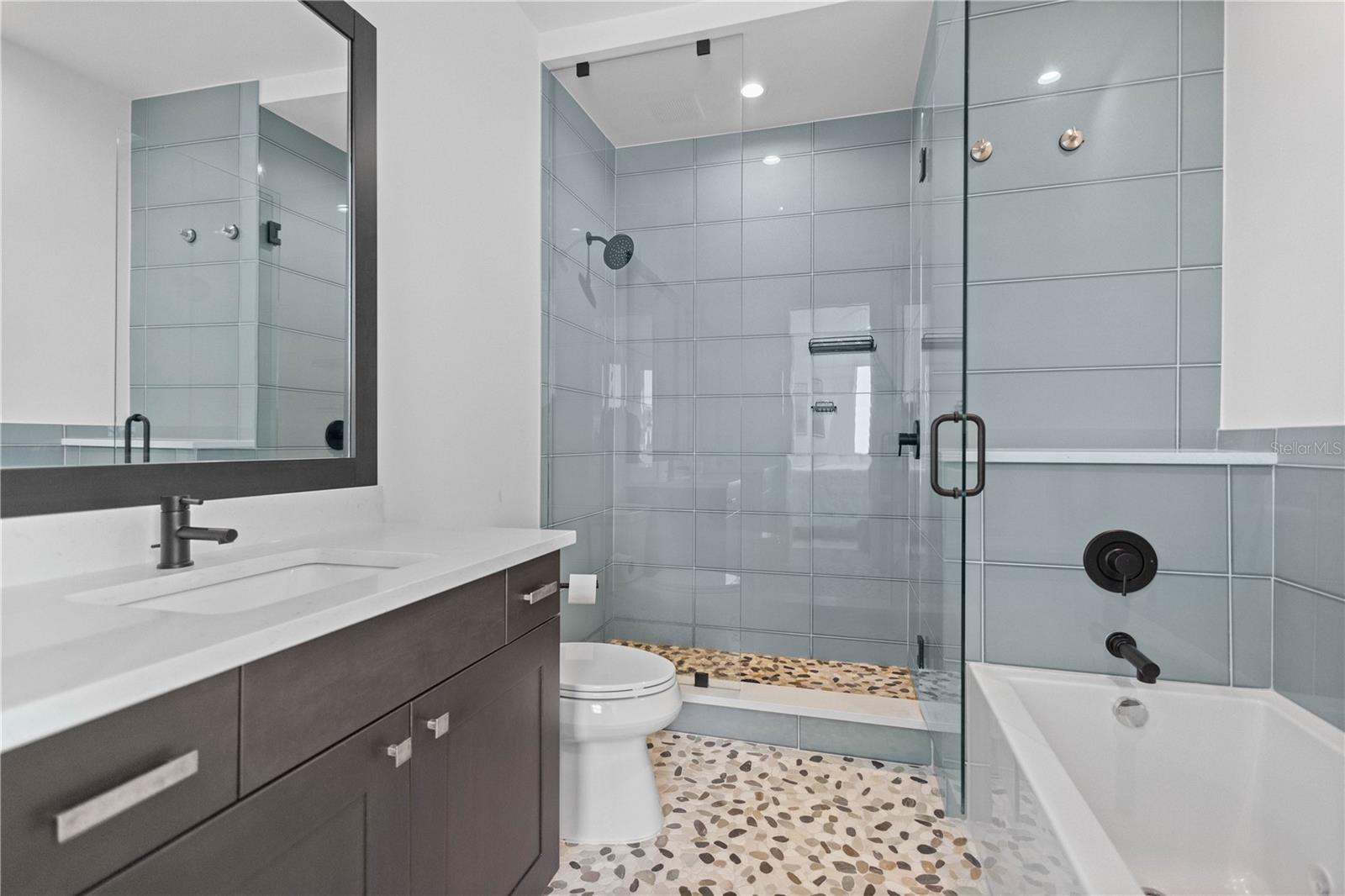 A4627997 Property Photo